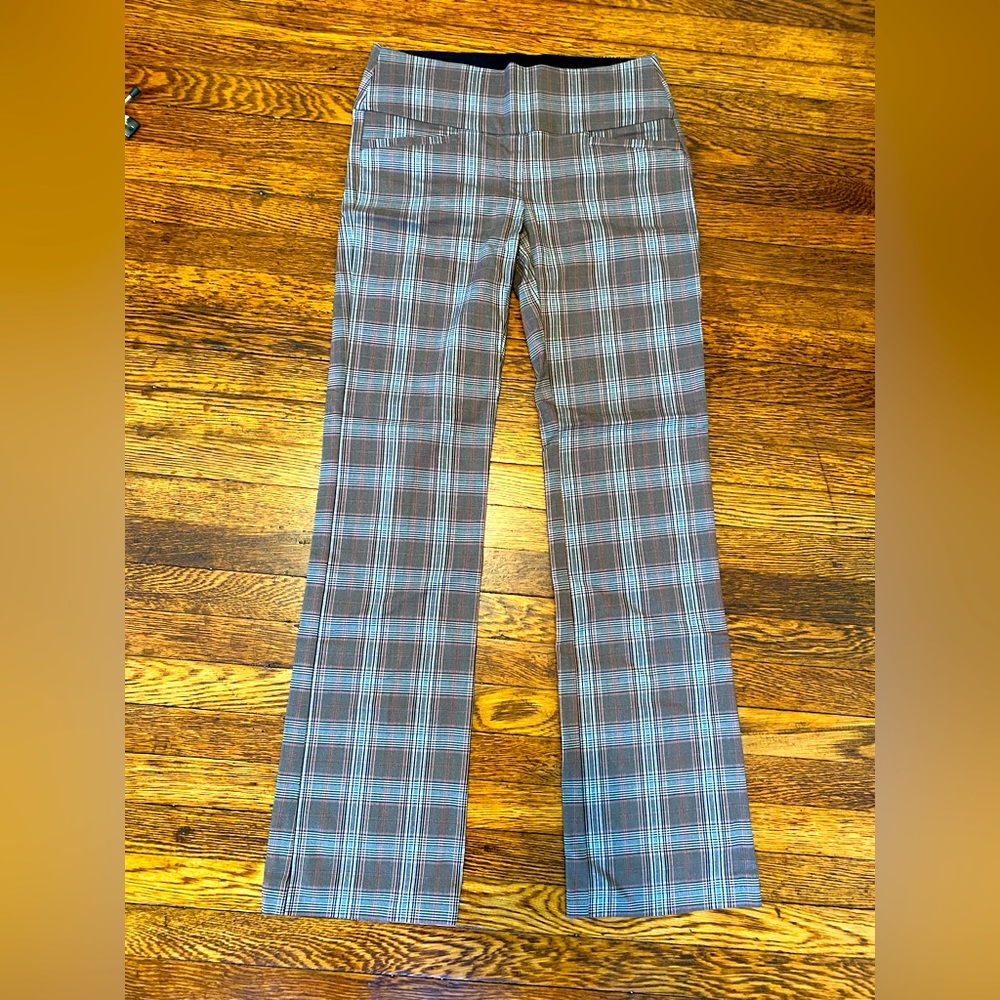 Women’s plaid pants, size XS, stretchy waist, no zipper, new without tags